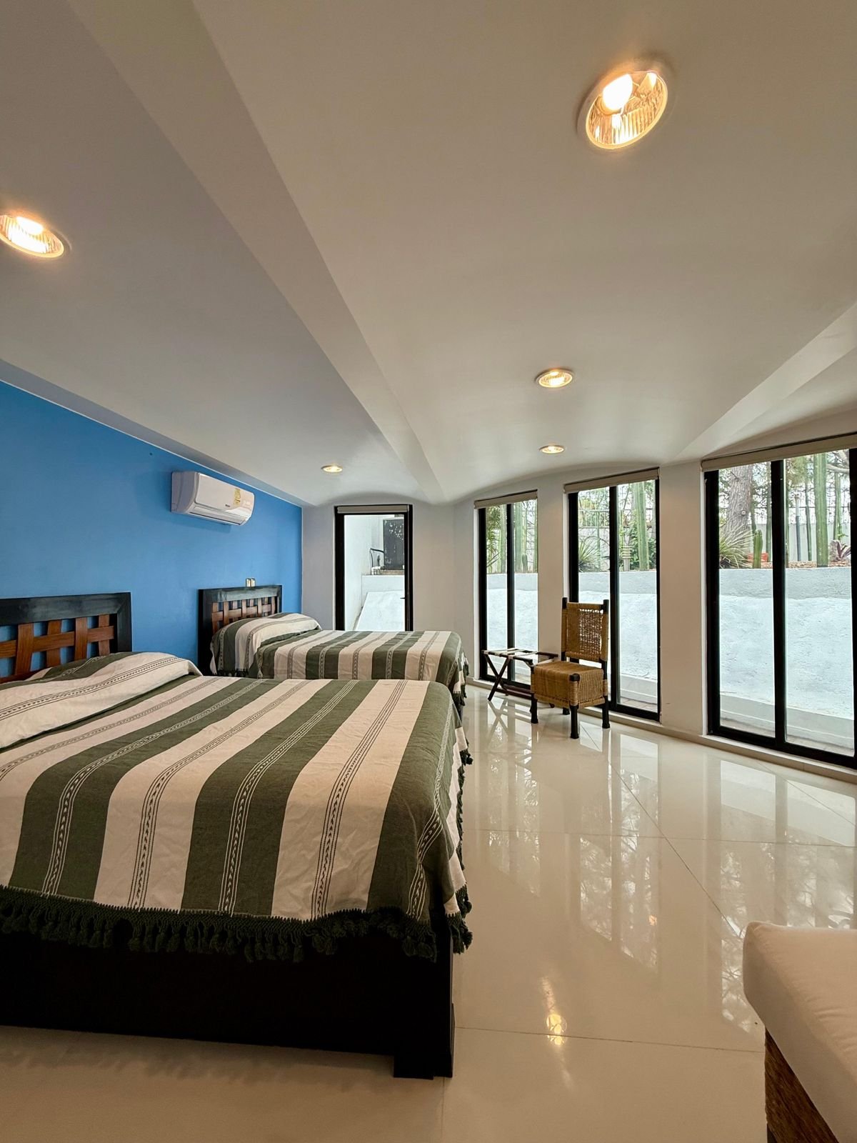 RESIDENCE IN PUENTE DE PIEDRA