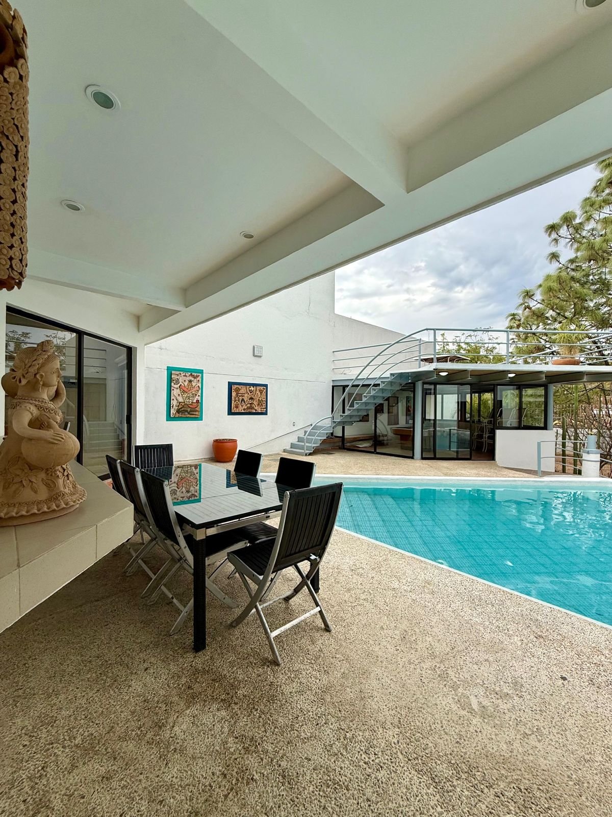 RESIDENCE IN PUENTE DE PIEDRA