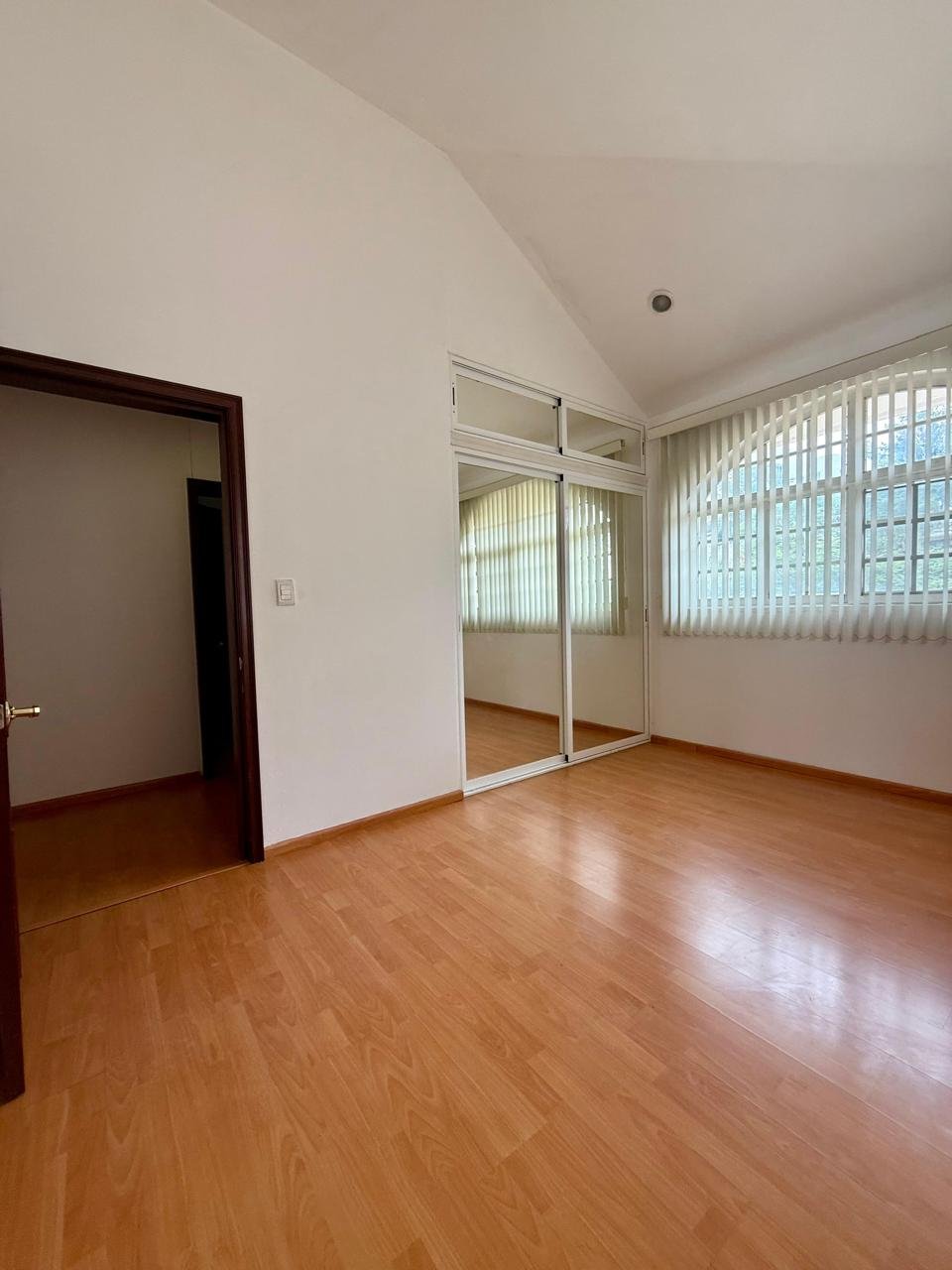 UNFURNISHED HOUSE FOR RENT IN A PRIVATE GATED COMMUNITY