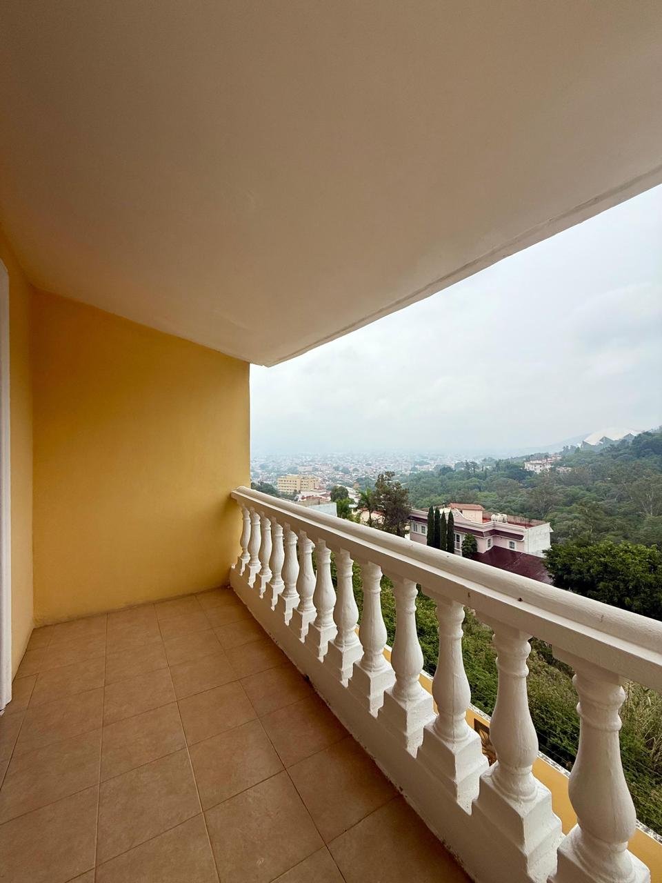 UNFURNISHED HOUSE FOR RENT IN A PRIVATE GATED COMMUNITY