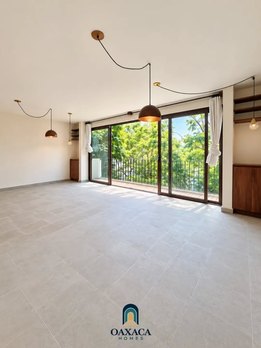 CASA EN VENTA EN RESIDENCIAL LA ENCANTADA