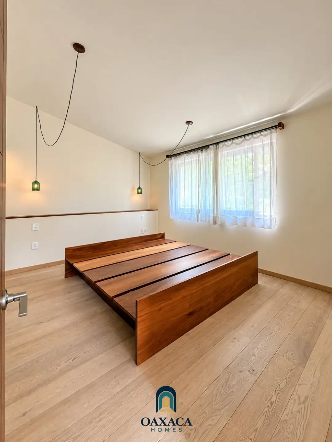 CASA EN VENTA EN RESIDENCIAL LA ENCANTADA